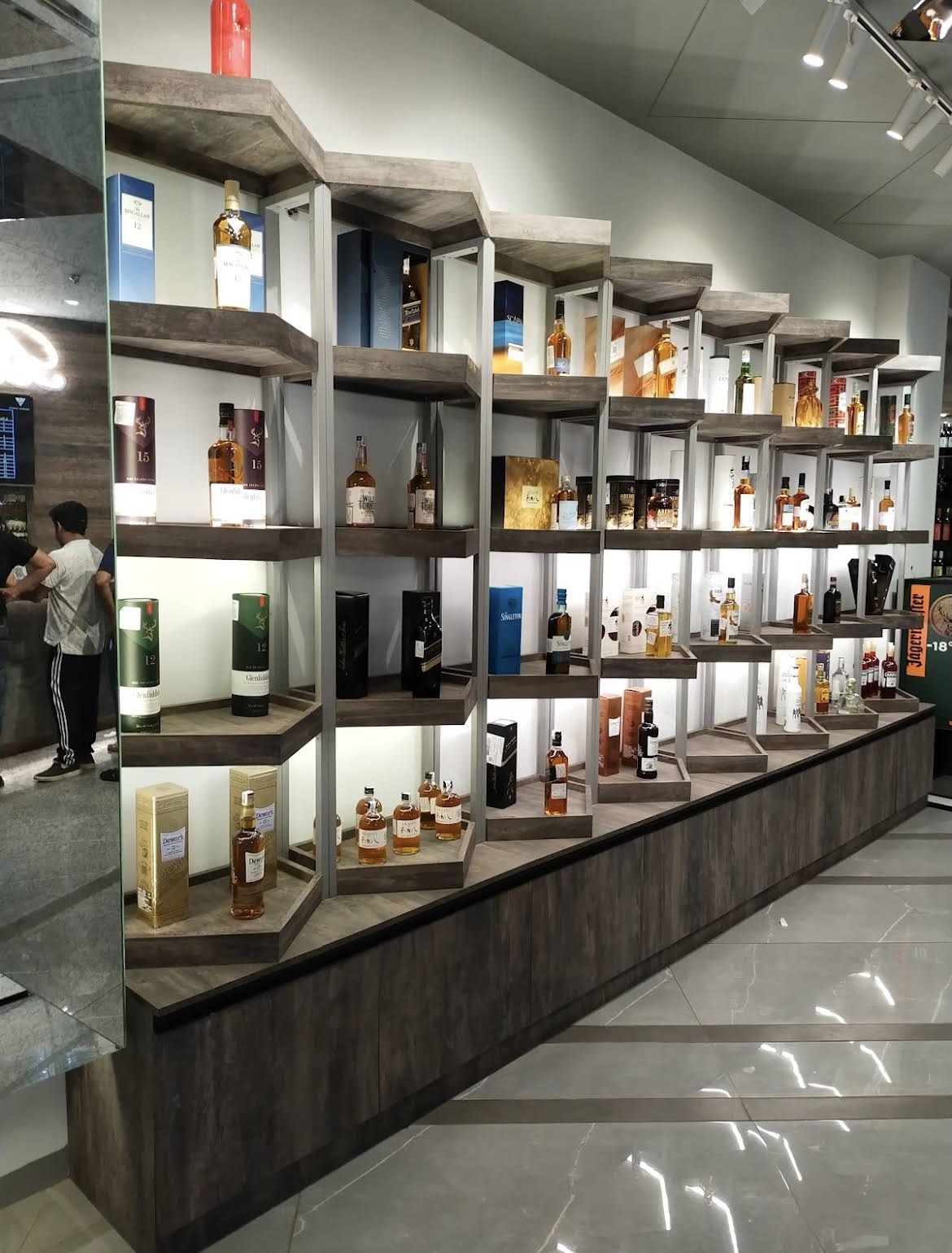 Craft beer and imported lager section at Vandyk Spirits Noida