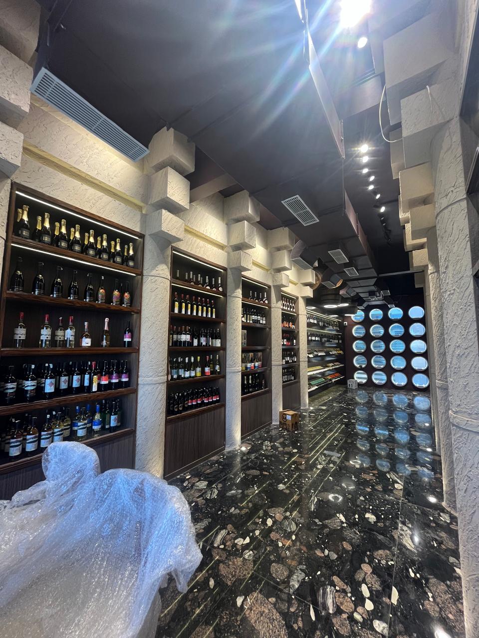 Authentic imported spirits and fine alcohol available in Noida at Vandyk Spirits