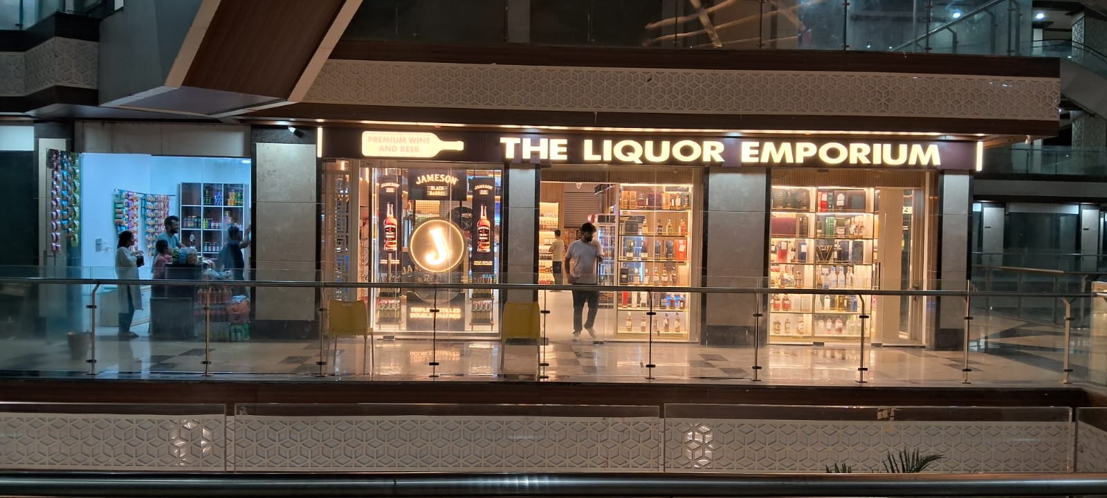 Best liquor store in Noida with expert staff and hygienic interiors