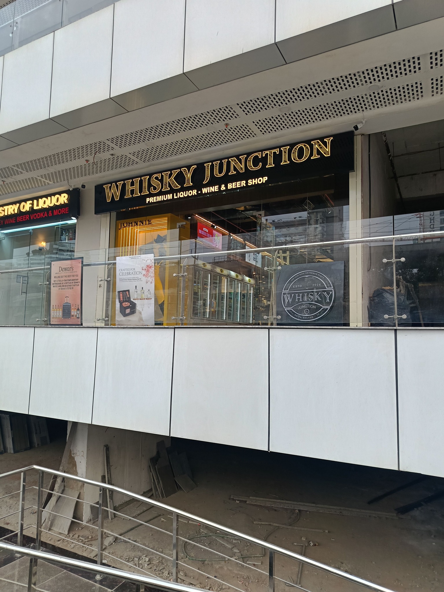 Whisky Junction Noida liquor store – premium whisky, wine, and beer shop near Sector 18 Noida